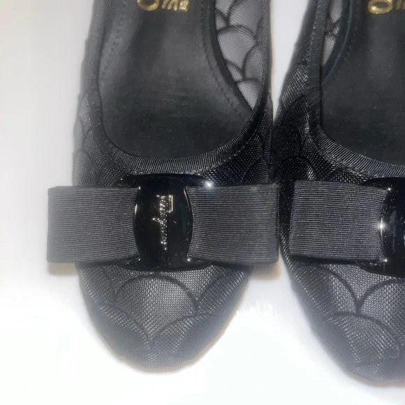 Ferragamo vara mesh bow pump size 7 1/2 nwt - Picture 13 of 16